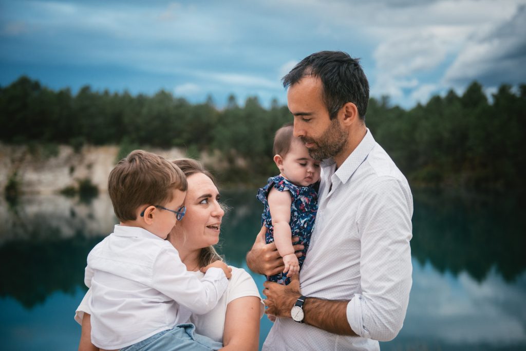 Fin de séance au bord du lac, lumière du soir dans le 04